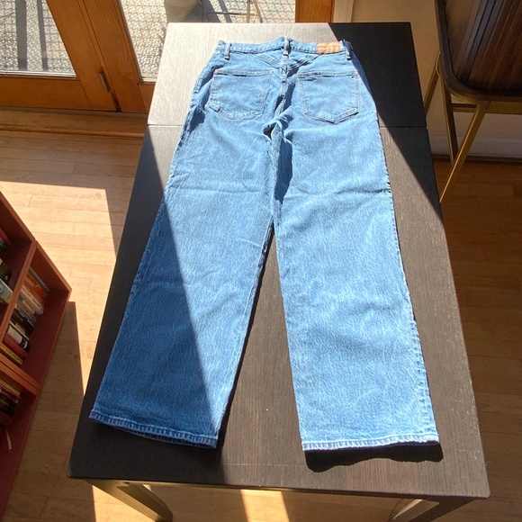 Madewell The Perfect Vintage Wide-Leg Jean in Harding Wash: Button-Fly Edition - Picture 8 of 11